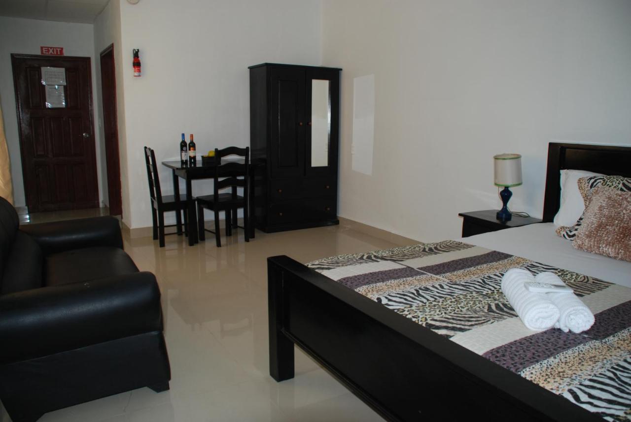 Hotel Coastalbay 2 & Golf Cart Rental San Pedro  Exteriér fotografie
